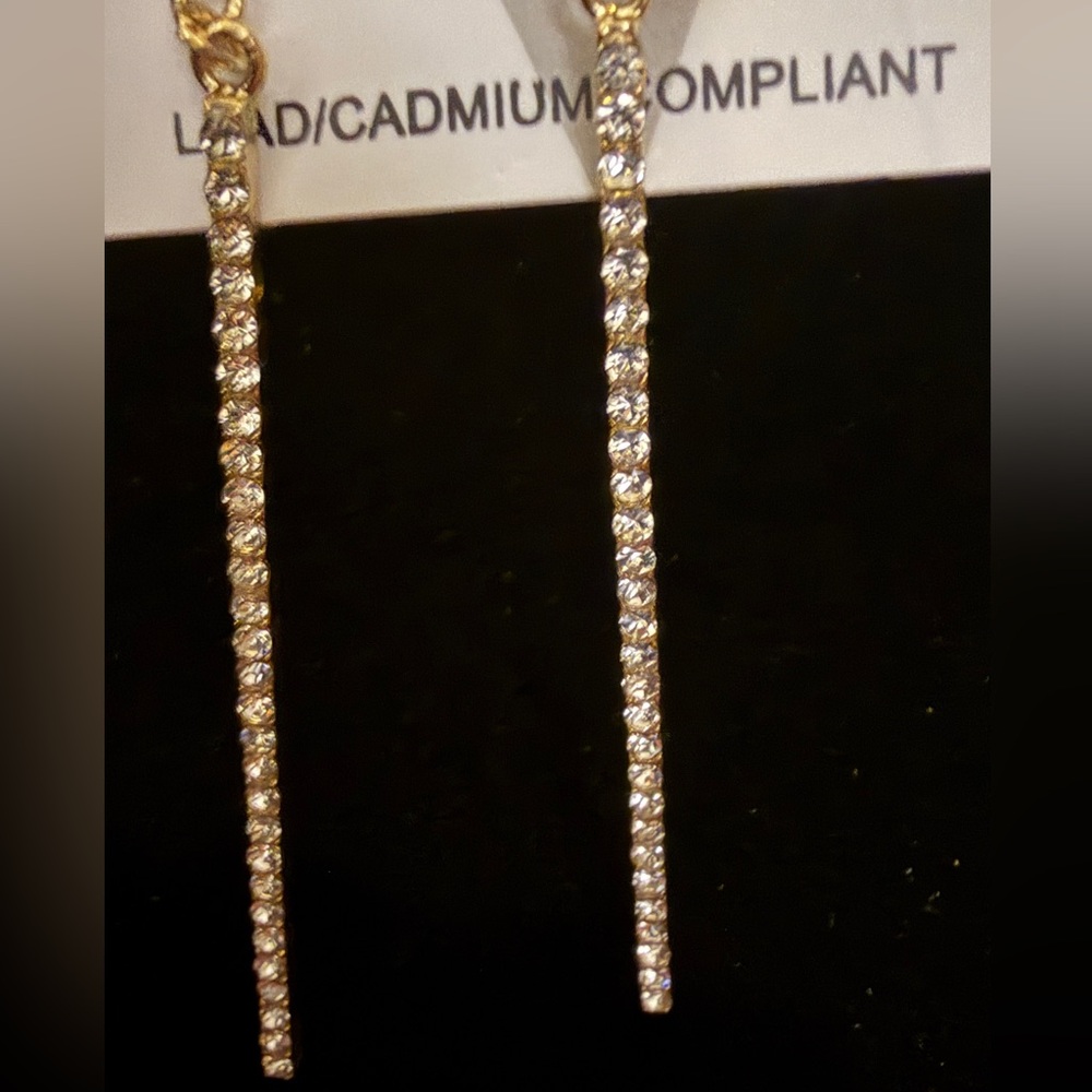 Vera New York Goldtone and rhinestone Long dangle post Earrings - Picture 5 of 6